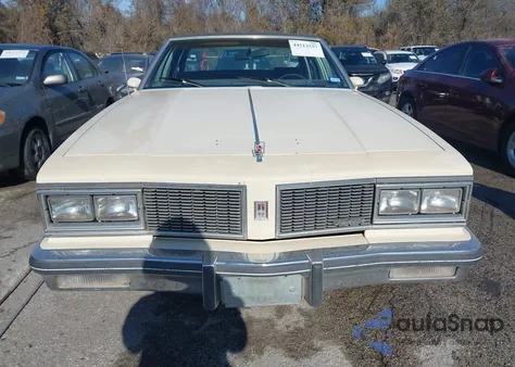 1984 Oldsmobile Delta 88 Royale Brougham z USA, uszkodzony, nr VIN 1G3AY69Y5EX343426